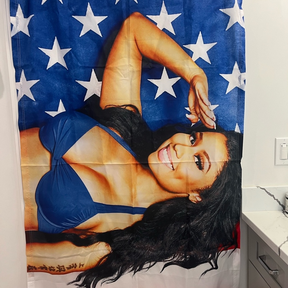 Nicki Minaj American flag